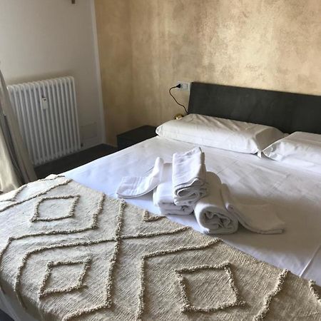 Holabologna Luxury Rooms And Flats Exterior foto