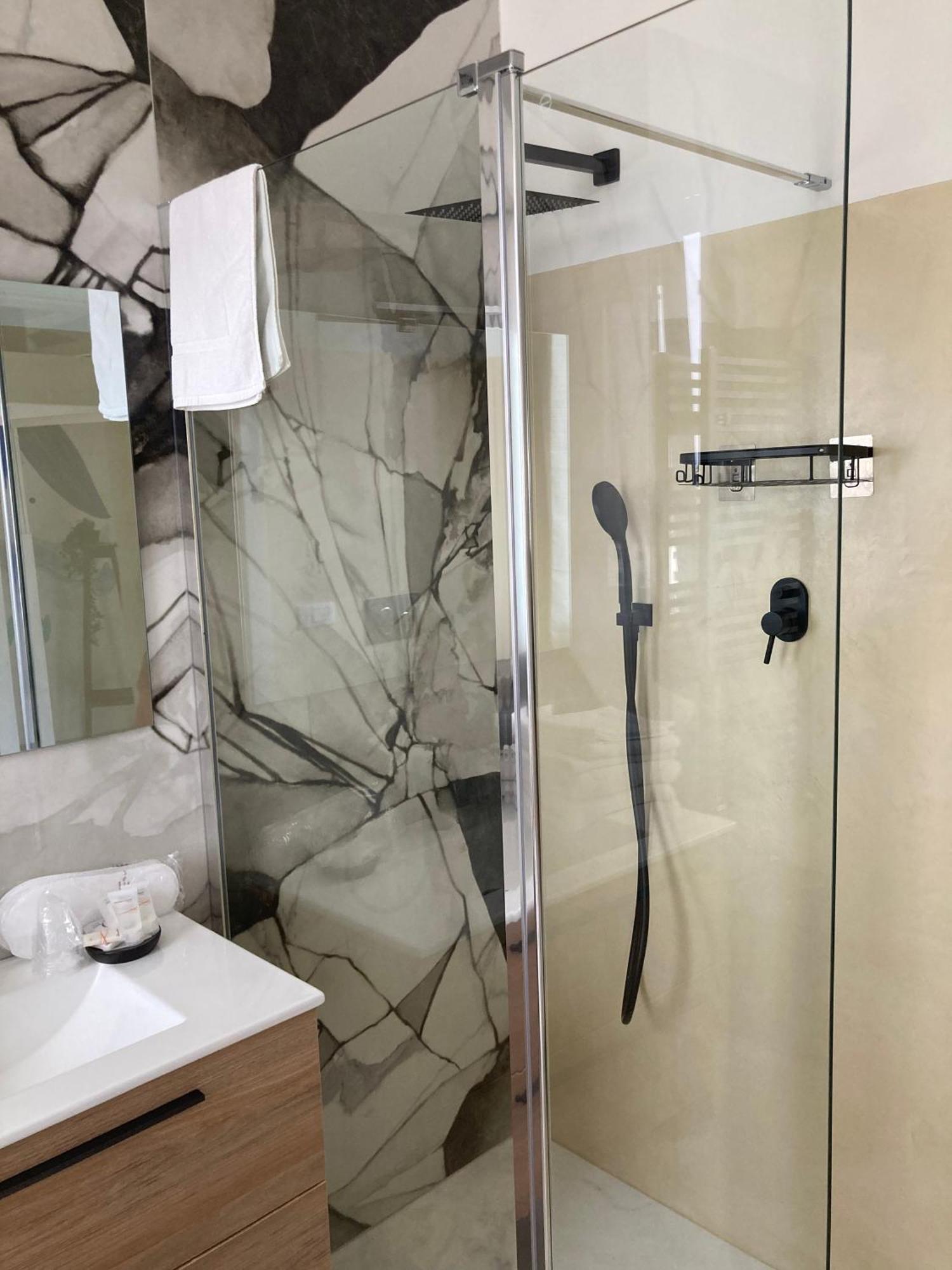 Holabologna Luxury Rooms And Flats Exterior foto